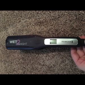 Wet 2 Straight Straightener